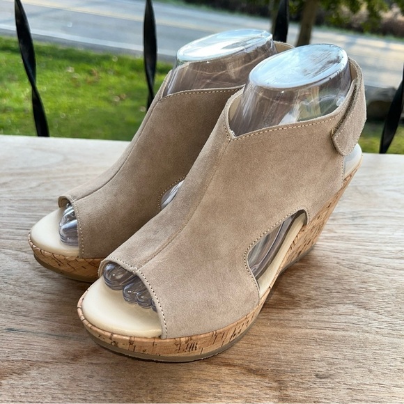 CORDANI Beige Suede Leather Heeled Platform Wedge Sandals 7.5 US - Picture 2 of 11
